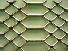 金屬裝飾網(wǎng)與電焊網(wǎng) 特性、應(yīng)用及區(qū)別解析