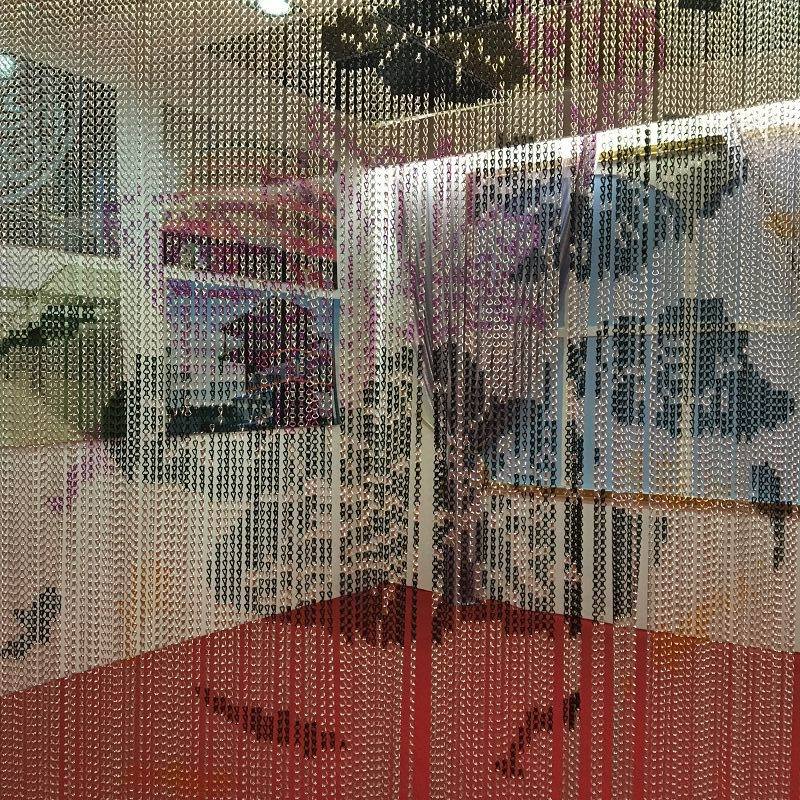 金屬裝飾網(wǎng)與電焊網(wǎng) 功能、應(yīng)用與區(qū)別